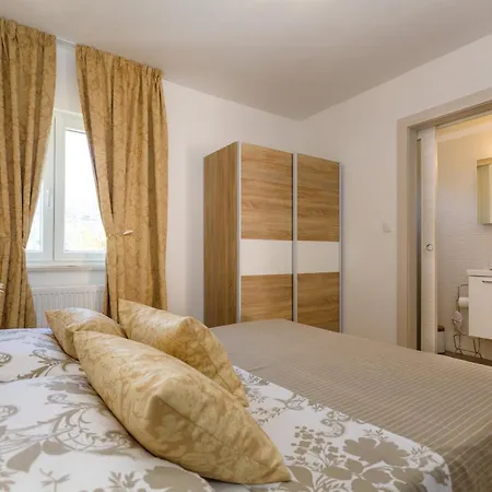 Ivetta For 10 People Near With Sea View & Children Playground Villa