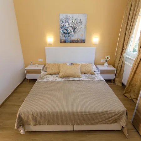 Ivetta For 10 People Near With Sea View & Children Playground Opatija