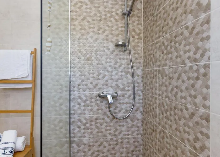 Villa Ivetta For 10 People Near With Sea View & Children Playground Opatija