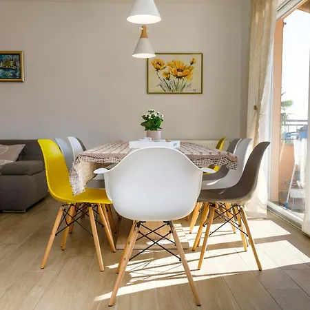 Villa Ivetta For 10 People Near With Sea View & Children Playground Opatija