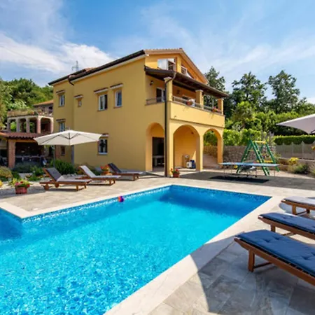 Ivetta For 10 People Near With Sea View & Children Playground Opatija