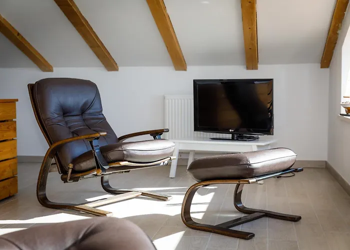 Ivetta For 10 People Near With Sea View & Children Playground * Opatija