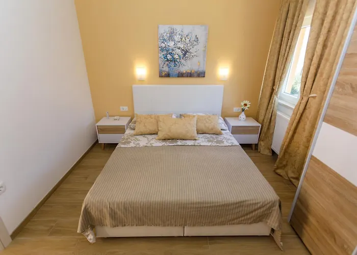 Ivetta For 10 People Near With Sea View & Children Playground Opatija