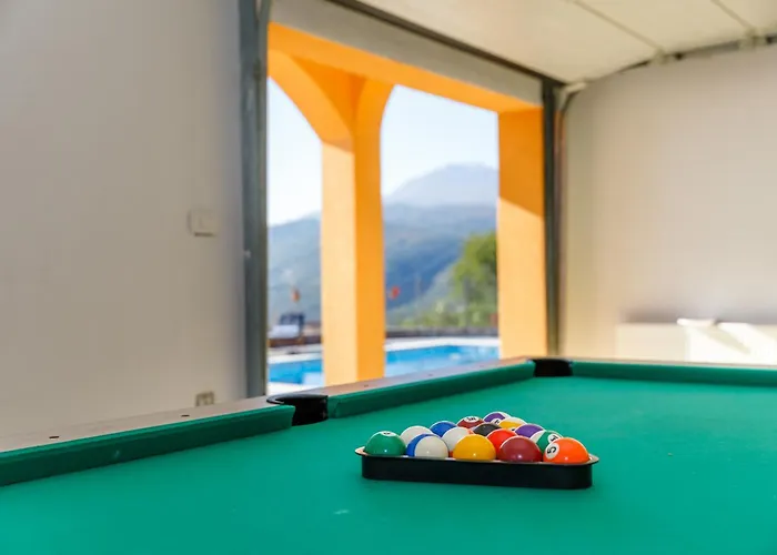 Ivetta For 10 People Near With Sea View & Children Playground Opatija