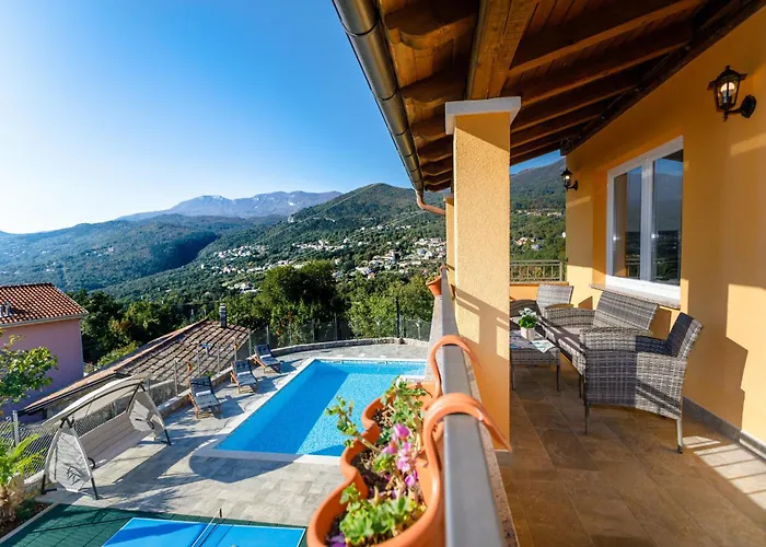 Vila Ivetta For 10 People Near With Sea View & Children Playground Opatija