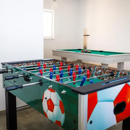 Вилла Ivetta For 10 People Near With Sea View & Children Playground *