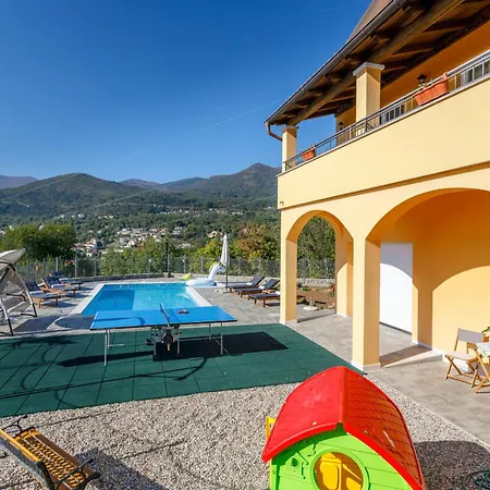 Ivetta For 10 People Near With Sea View & Children Playground